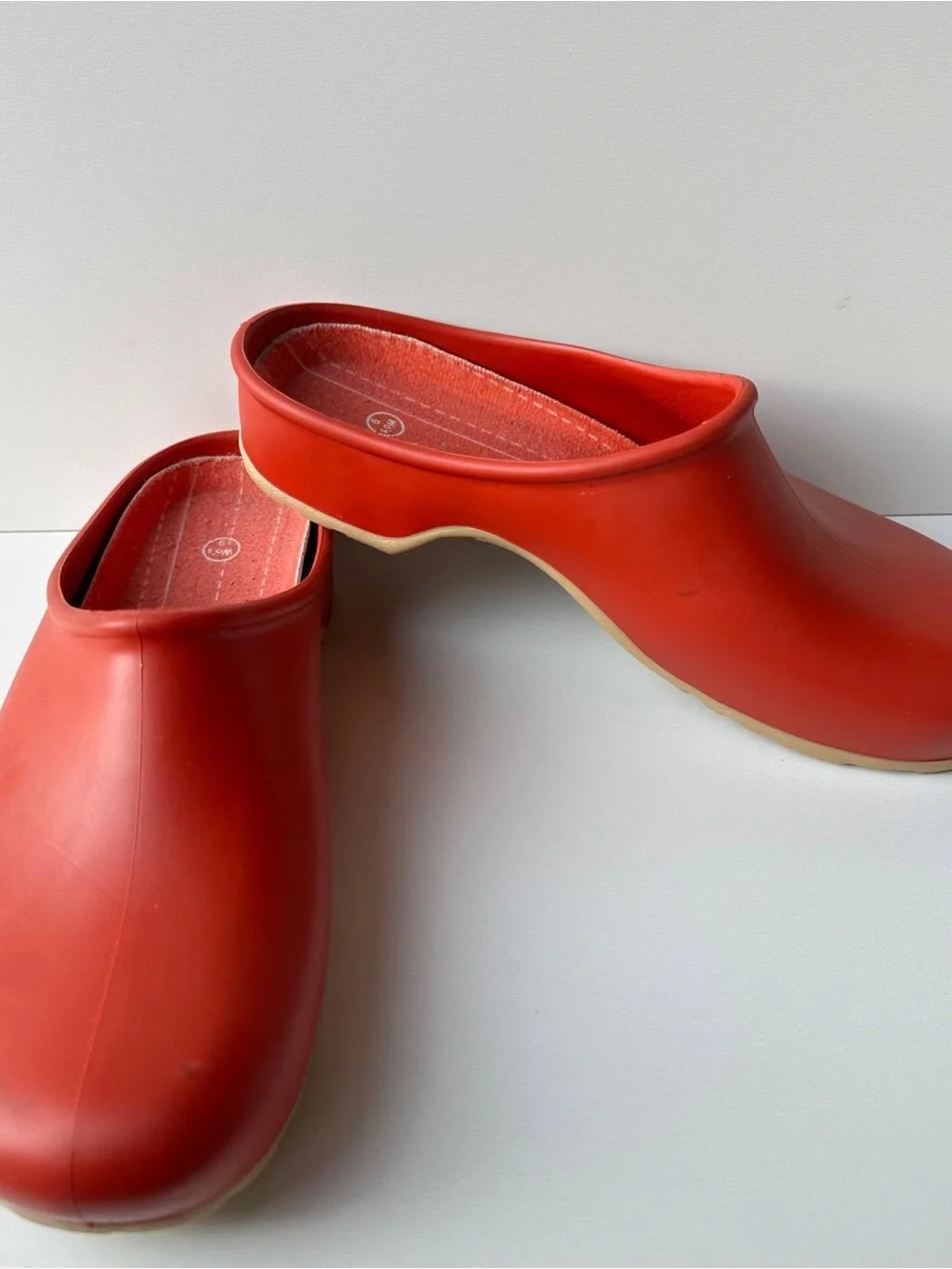 Sloggers Women’s Size 9 Red Garden Clogs Waterproof Comfort Shoes Mule Slip